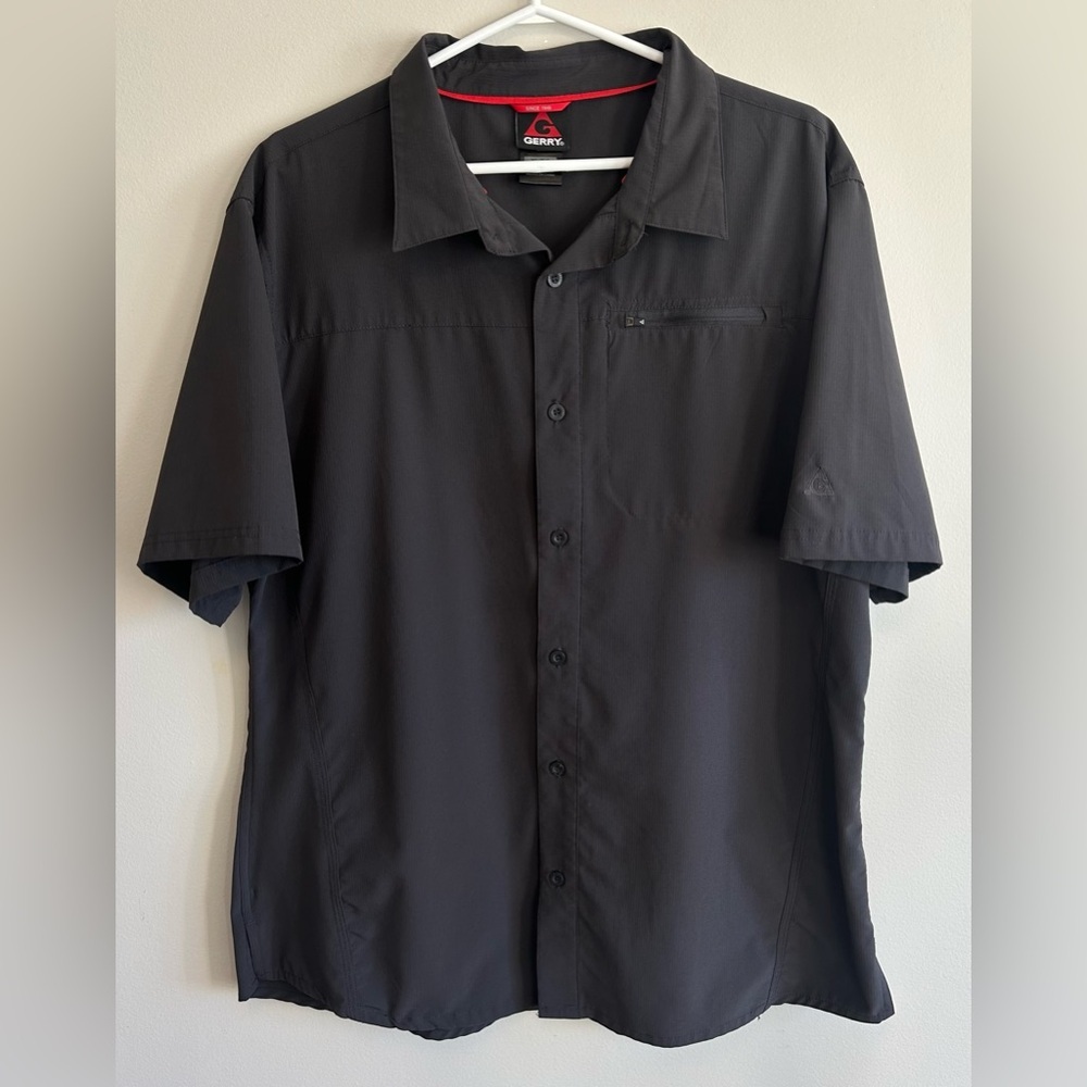 Gerry Men's Performance Woven Shirt Button Down Zip Pocket Grey XL Short Sleeve